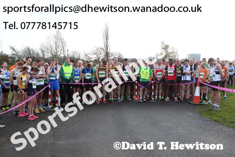 Senior Heaton Harriers Memorial Road Race. Photo: David T. Hewitson/Sports for All Pics